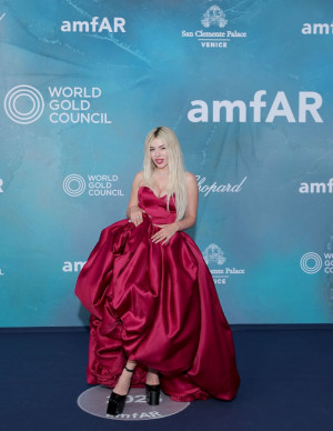 photos Ava Max