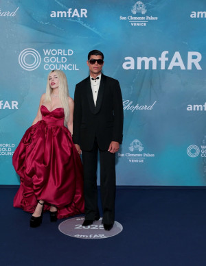 photos Ava Max