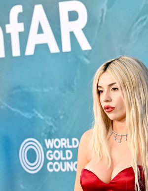 photos Ava Max