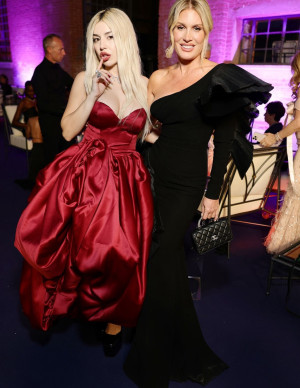 photos Ava Max