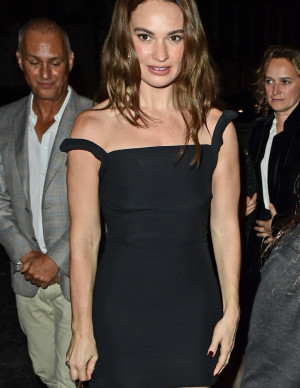 photos Lily James