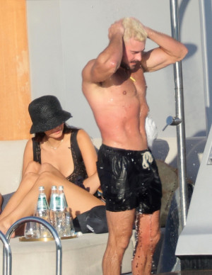 photos Nina Dobrev