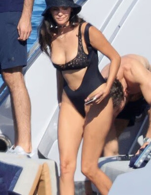 photos Nina Dobrev