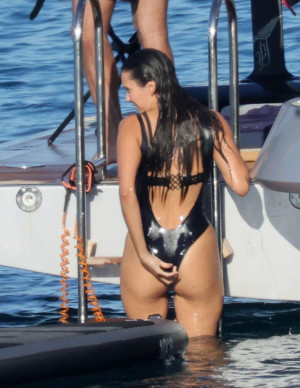 photos Nina Dobrev