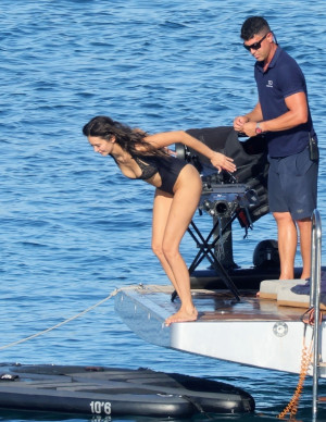 photos Nina Dobrev