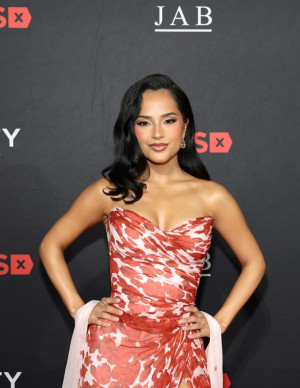 photos Becky G