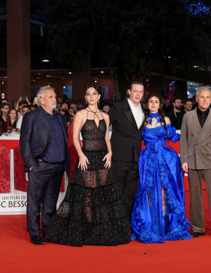 photos Matilda De Angelis