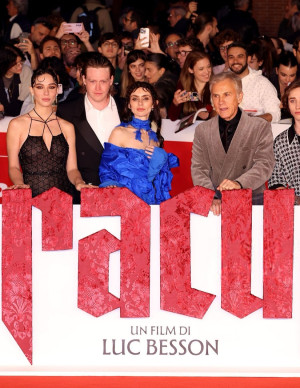 photos Matilda De Angelis