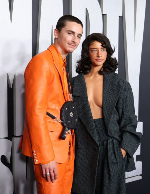 photos Odessa A'zion