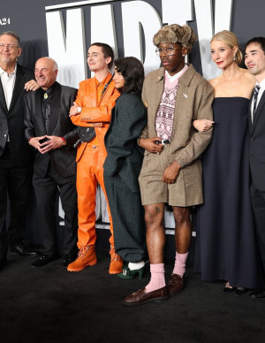 photos Odessa A'zion