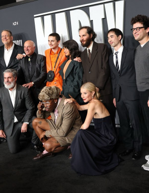 photos Odessa A'zion