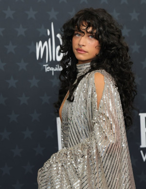 photos Odessa A'zion