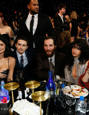 photos Odessa A'zion