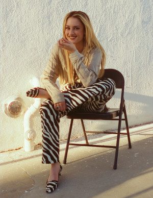 photos Grace Van Patten