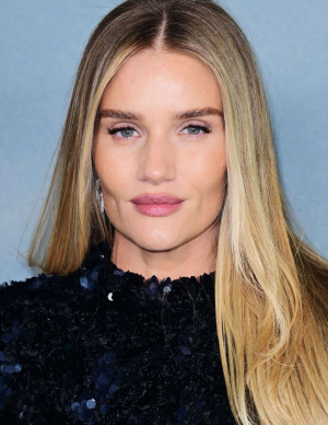 photos Rosie Huntington-Whiteley