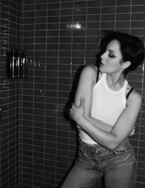 photos Elizabeth Gillies