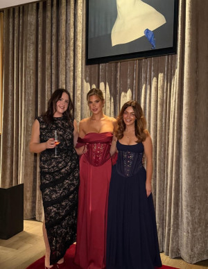 photos Kara del Toro