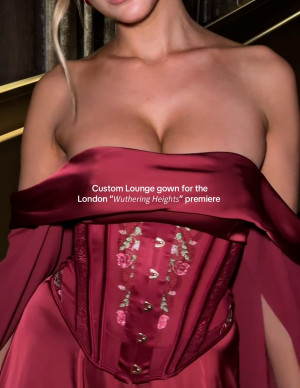 photos Kara del Toro