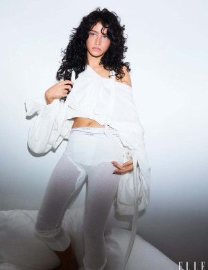 photos Odessa A'zion