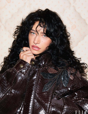 photos Odessa A'zion