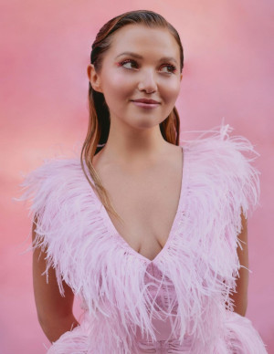 Mia McKenna-Bruce